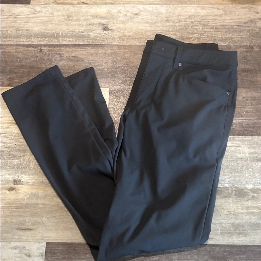 Lululemon ABC Slim-Fit 5 Pocket slim pants